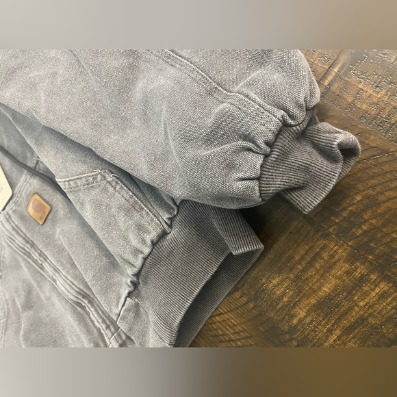 Grey Carhartt Jacket (with hood) - Picture 4 of 8